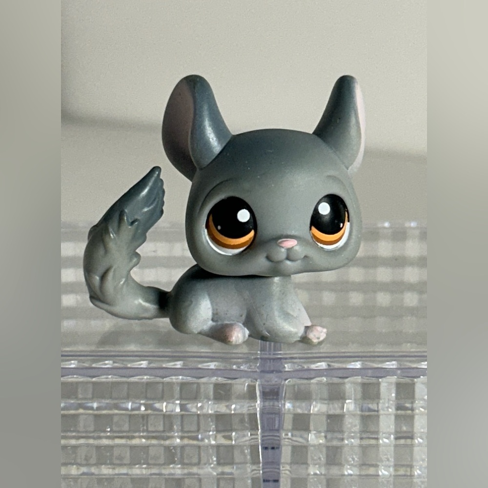 Vintage Littlest Pet Shop Chinchilla